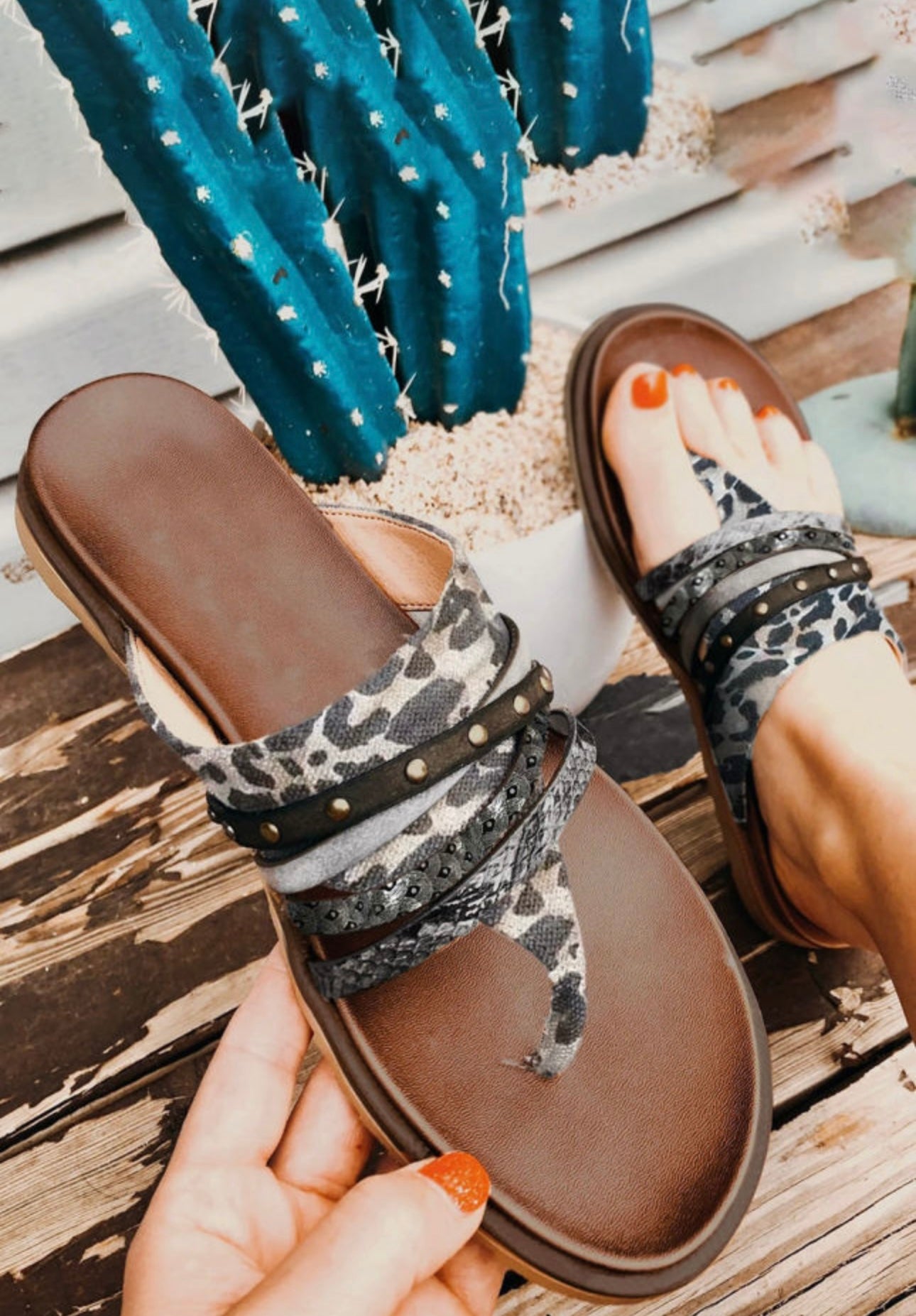 Flip flops & Sandals